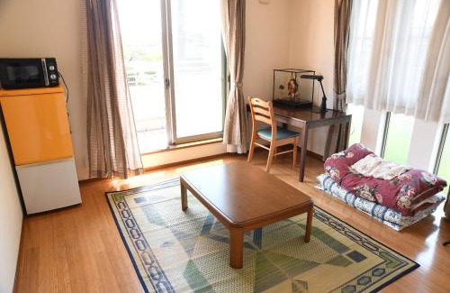 Iruma House | ファミリー不向き!素泊まり一棟貸切りではない個室の静かな方限定無料WiFi