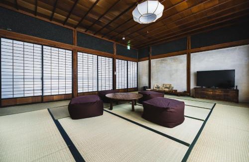 Komoro Villa | ワイナリーや酒蔵巡りなどにおすすめの宿 小諸市 築100年の古民家 Chojuro -長寿楼-