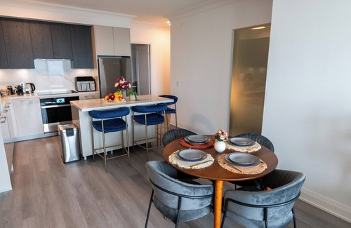 Markham Apartment | 万锦市中心豪华景观公寓3房2.5卫2parking