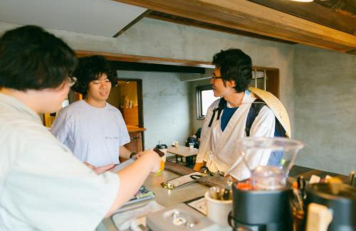 Utazu-cho Hostel | 丸亀ゲストハウスババノバ