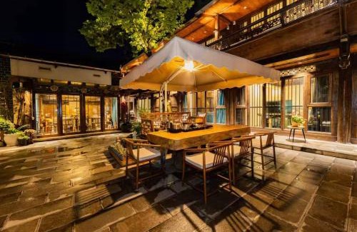 Dayan Old Town House | 丽江古城御府庭院客栈