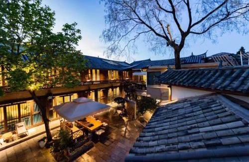 Dayan Old Town House | 丽江古城御府庭院客栈