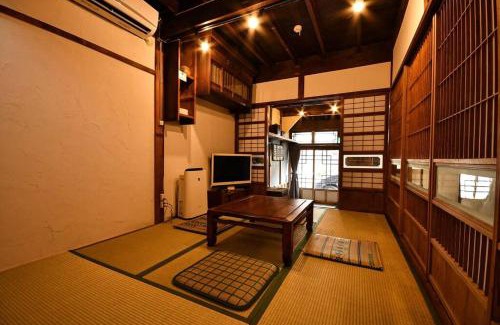 Katsuura Apartment | 勝浦一棟貸切宿 やます