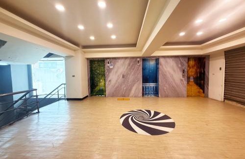 West District Hotel | 勤天行旅-嘉義站前