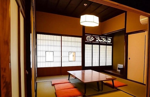 Maniwa House | 北房まちの駅 ゲストハウス