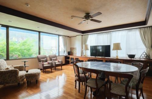 Kamata Apartment | 千年邸