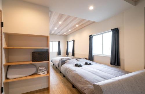 Nankin-machi Apartment | 南京町ロックビル 3,4階
