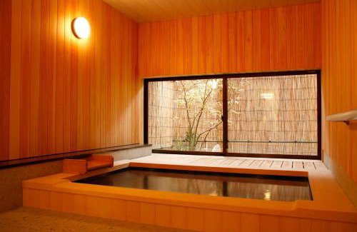 Kinosaki Onsen Hotel | 城崎温泉お宿白山花まんだら