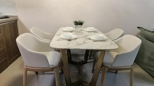 Gelang Patah Apartment | 小满意18