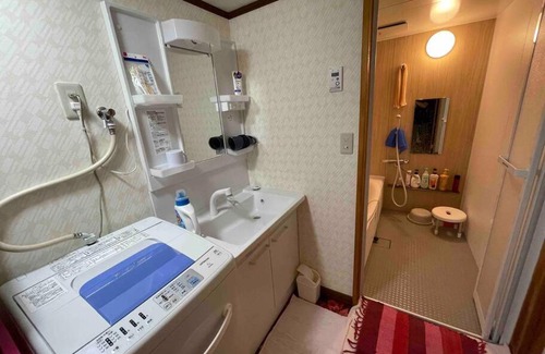 Kumakogen Apartment | 山の上の古民家一軒貸し