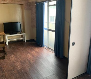 Kurosaki Apartment | 山下ホテル305