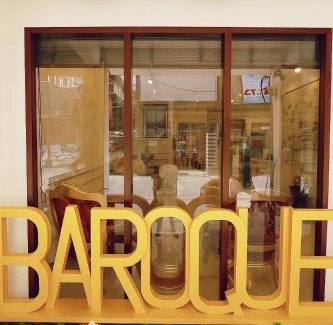 West Central District House | 巴洛克文旅 #海安藝術街#國華街小吃住宿#花園夜市民宿推薦