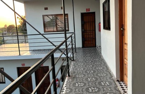 Mozambique Hotel | 巴蜀客栈