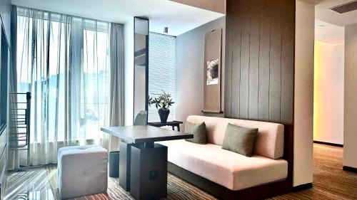 Tianhe Hotel | 广州友和酒店Yuwa Hotel-Free Shuttle Bus to Canton Fair Complex DuringCanton Fair Period