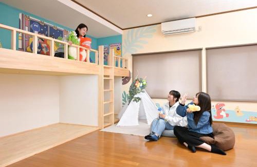 Katsuyama Villa | 恐竜好きのファミリーに大人気 かつやま民泊 じゅらどんの家 ぬいぐるみプレゼント中