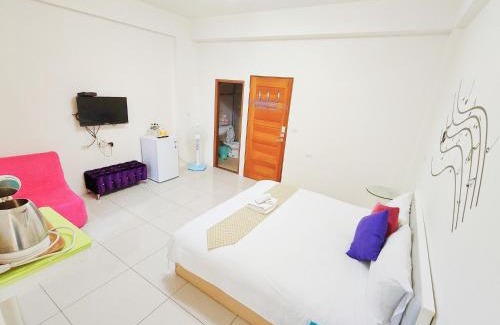 Luodong House | 愛慕蘭Adore Yilan出差可報帳免費車位預約火車站400公尺轉運站650公尺羅東夜市900多公尺走捷徑