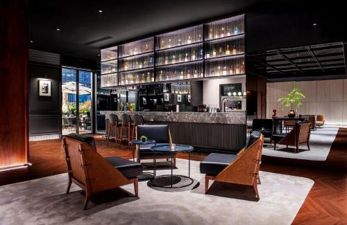 Shuangliu District Hotel | 成都西博城中心城际酒店