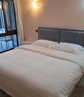 Oulad Khallouf House | 拉巴特华人别野酒店