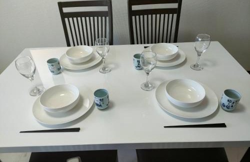 Nikko House | 新装開業 世界遺産と東武日光駅に至近 広いリビング 貸切 家族団体に最適