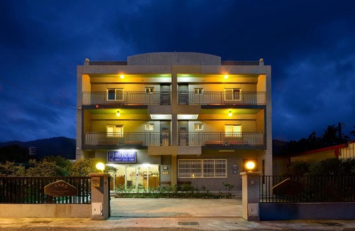 Shoufeng House | 月眉民宿