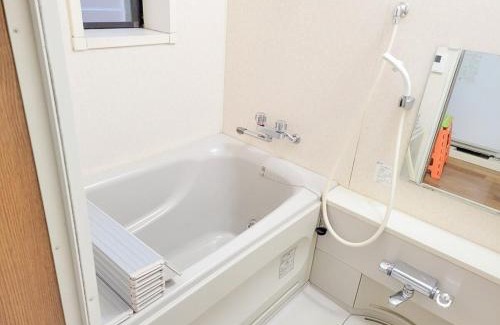 Toshima Apartment | 東長崎戸建て