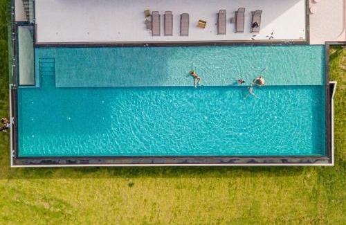 Ten Mile Gallery Hotel | 桂林阳朔良宿 LS Hotel Liangsu Yangshuo