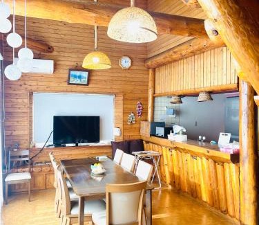 Shiraoi House | 民泊JOYFUL天然温泉付きログハウス