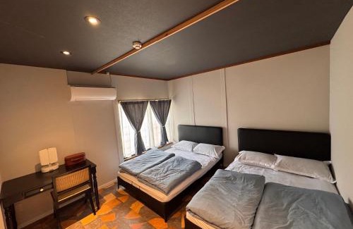 Kakisaki House | 海豚自由 イルカフリー Free dolphin