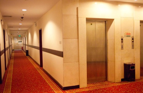 Shajing Hotel | 深圳机场地中海酒店