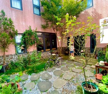 Sanyi Bed & Breakfast | 溪水旁民宿