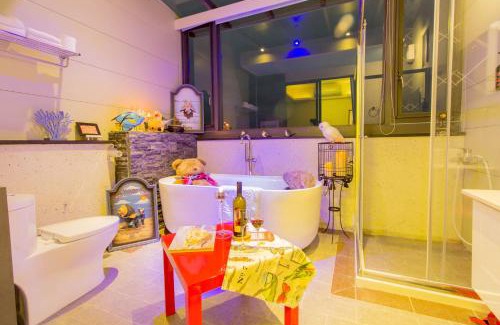 Wujie Bed & Breakfast | 澳玩客電梯民宿