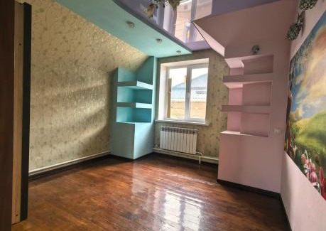 Ak-Talaa District House | 留学生之家