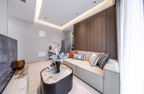 Central Business District Apartment | 福田岗厦轻奢行政公寓