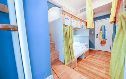 Chengdu City Centre Hostel | 笑脸里青年旅舍天府店