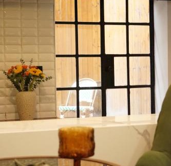 Xuhui Apartment | 繁花南音