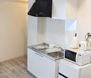 Naka Ward Apartment | 肴町街舎