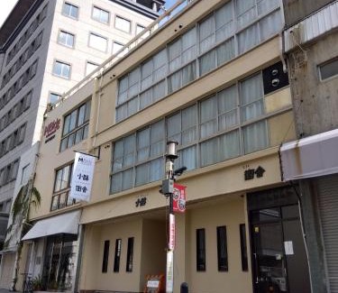 Naka Ward Apartment | 肴町街舎