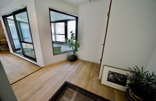 Naka Ward Apartment | 自由自在OSU 402(KUMO)