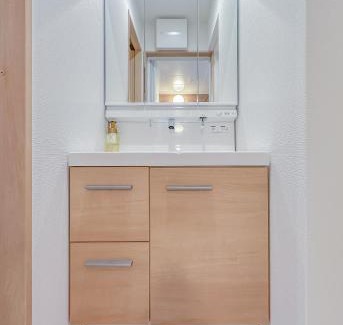 Nishinari House | 花渓居 绫