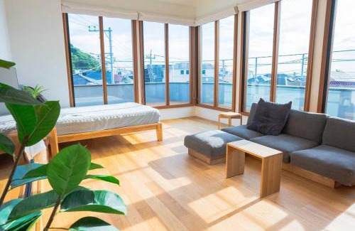 Hayama Villa | 葉山 森戸海岸すぐの富士山と海が一望できる新築ヴィラ bbq サウナ