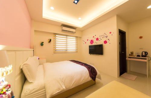 Hualien City Centre Bed & Breakfast | 醇境民宿 Pure B&B