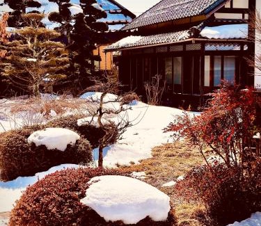 Takayama-mura Apartment | 雪見 -Yukimi