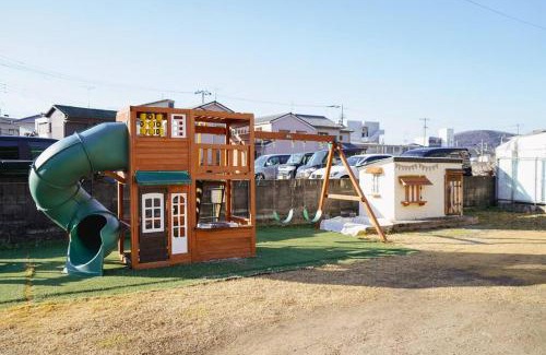 Nishi-Haze Machi Apartment | 香川県高松市中心部で駐車6台無料の家族向けゲストハウス