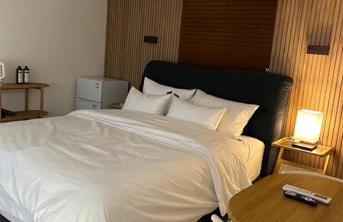 Chunghung Hotel | 스르륵, 광주
