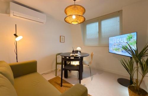 Hoehyeon-dong Apartment | 스테이프랑