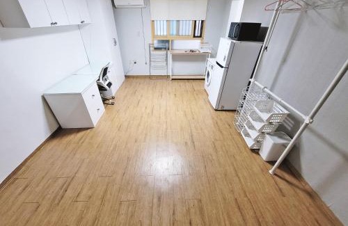 Seorim-dong Villa | 신림동 내집