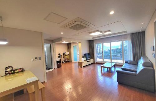 Songpo-ri Apartment | 아쿠아리우스