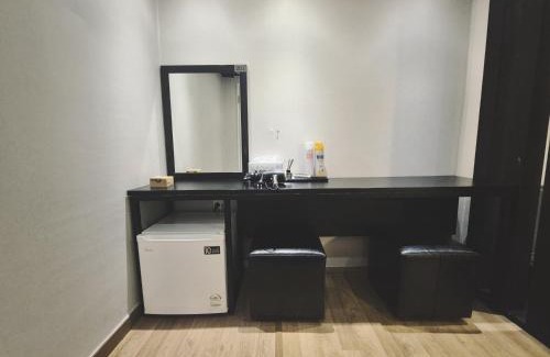 Gueui-dong Hotel | 안온 호스텔 성수 건대