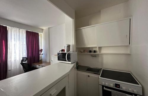 Saint-Gervais Temple Apartment | 01 Convenient Central Studio - Station Station