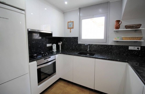 Empuriabrava Villa | 0108-LLOBREGAT House at the canal with pool and mooring
